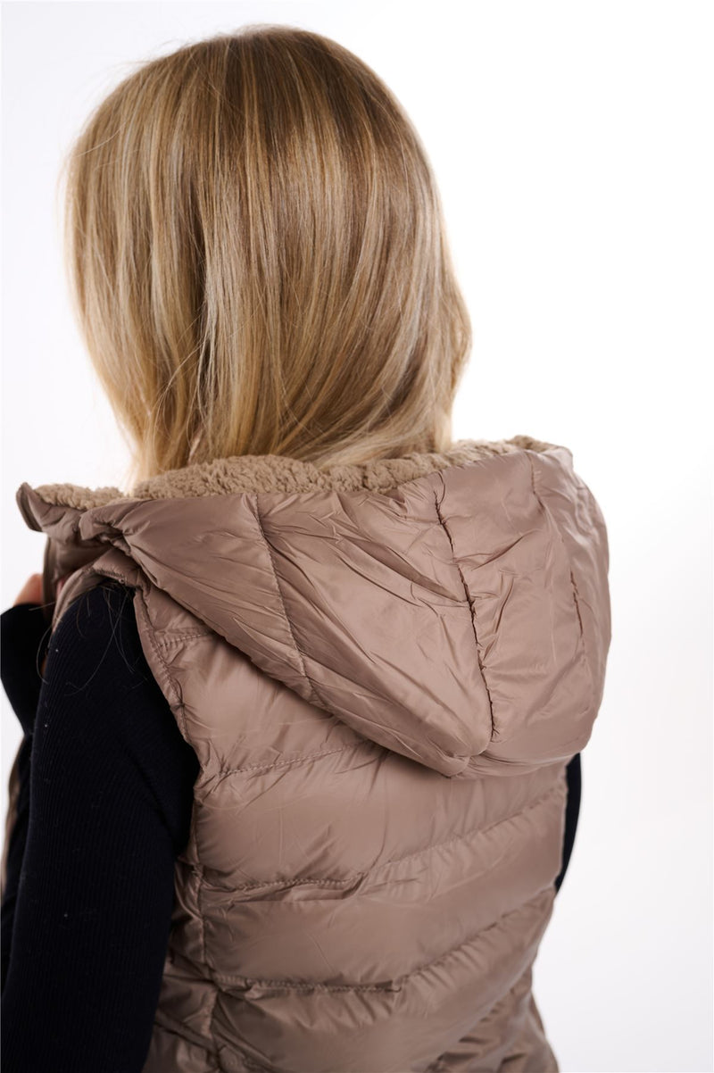 Womens Plain Black Hooded Gilet Body Warmer Padded Sherpa Borg Lined Zip Up Gilet Vest Basic Bodywarmer Short Sleeveless Jacket Zip Pockets