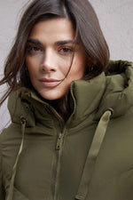 Spindle Dracula Womens Coat